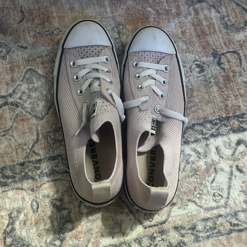 pink converse